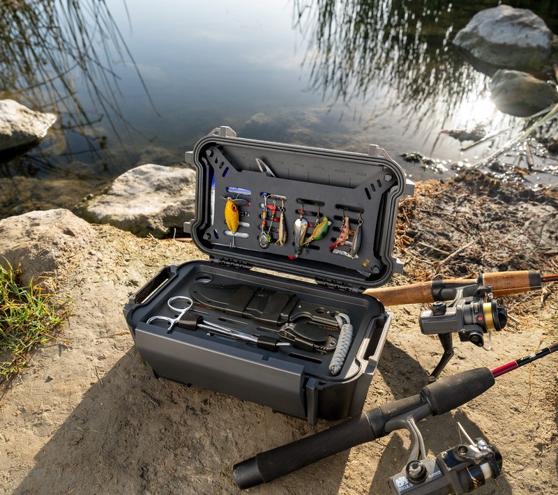 R60FT Personal Utility Fishing Tackle Box