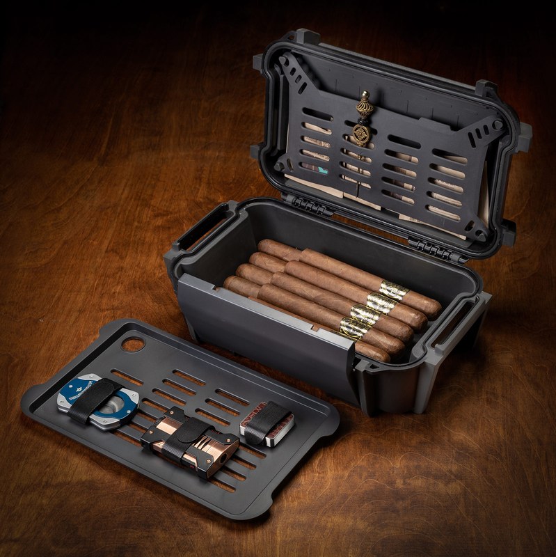 R40CH Personal Utility Humidor Case